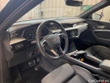  Audi  Q8 E-TRON 55 408hk quattro S line Selection Drag Optikpkt #11