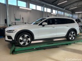  Volvo  V60 Cross Country B4 197hk AWD Momentum Advanced Drag #3