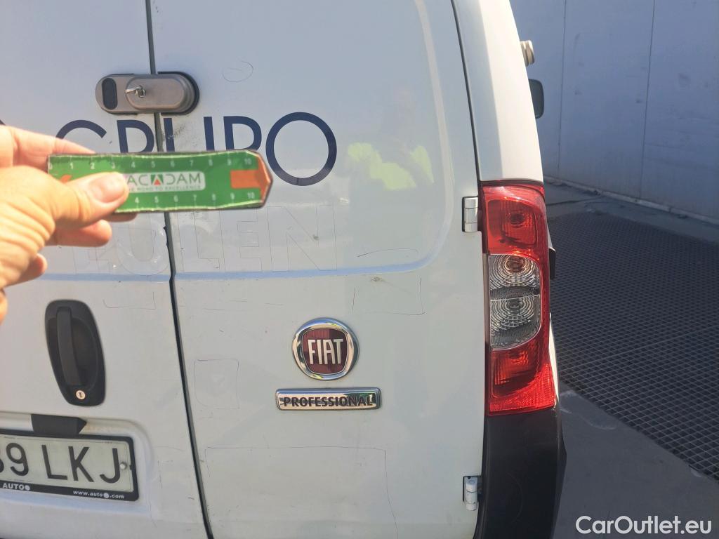  Fiat  Fiorino FIAT  / 2016 / 3P / furgón derivado de turismo Cargo Base 1.4 Natural Power 51kW (70CV) #11
