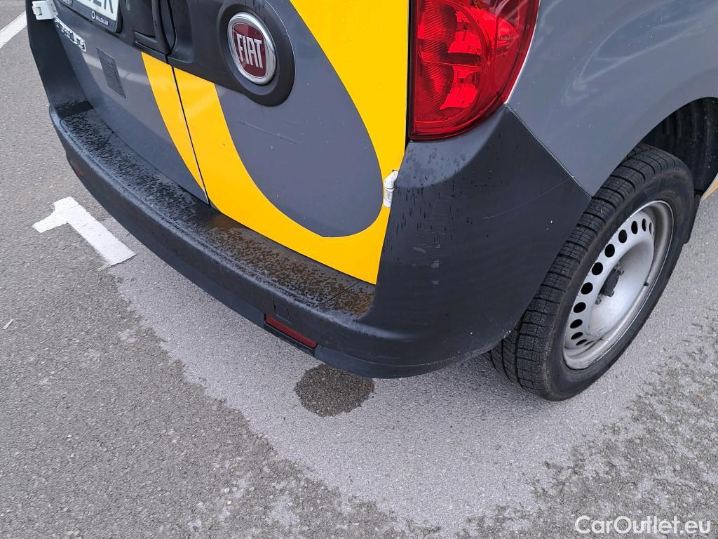  Fiat  Doblo FIAT Doblò Cargo/2015/3P/furgón derivado de turismo Cargo Base Plus 1.3 Mjet 59kW (80CV) #21