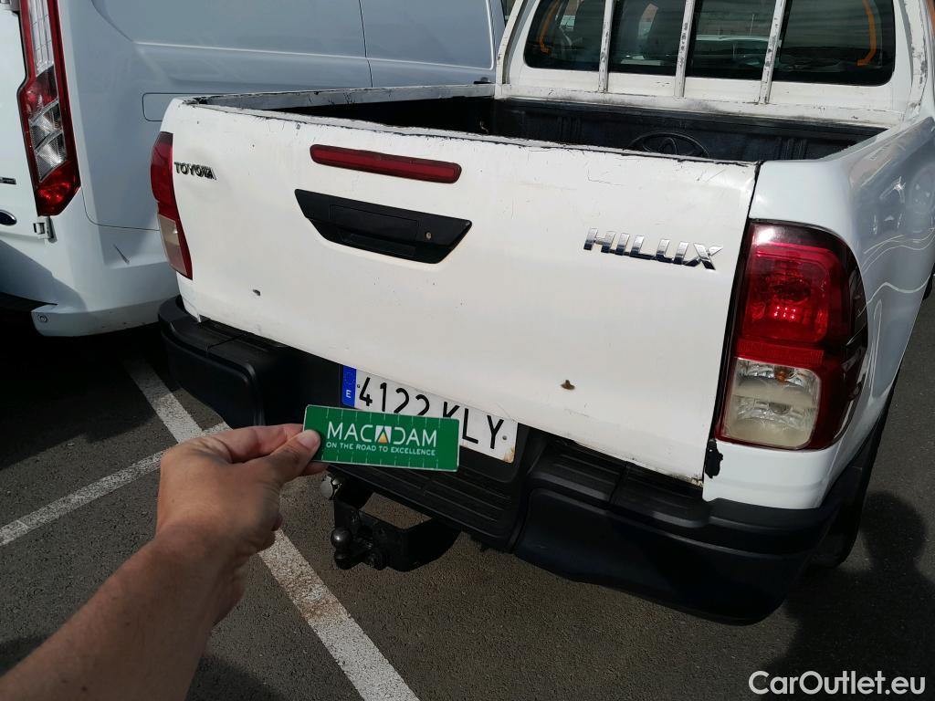 Toyota  Hilux TOYOTA  VU 4p 7G pickup 2.4 D-4D Cabina Doble GX #5