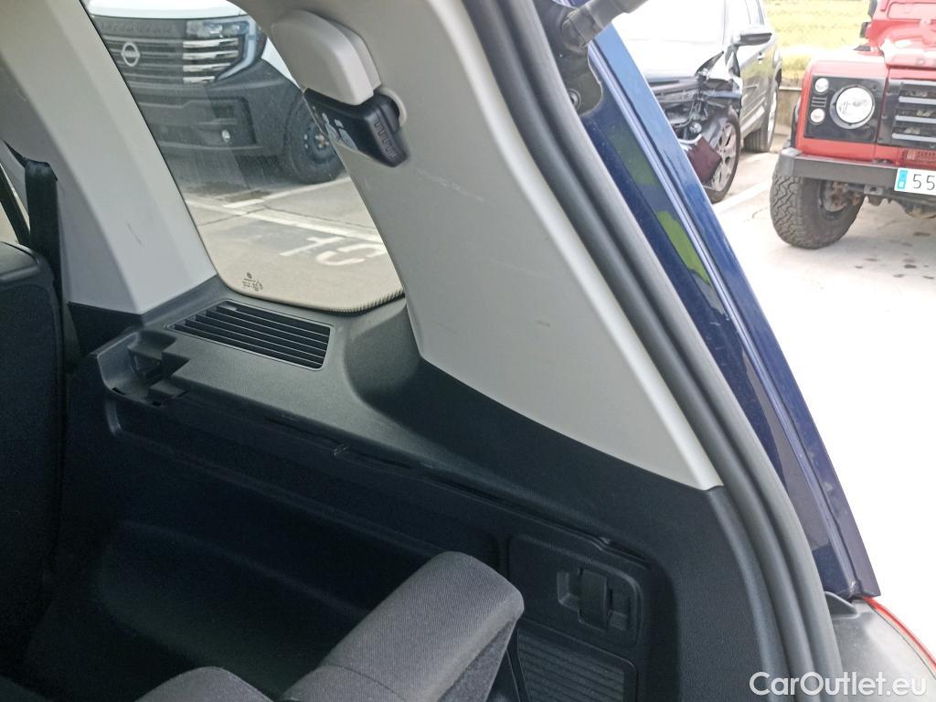  Volkswagen  Touran VOLKSWAGEN  / 5P / Sport 2.0 TDI 150 CV DSG #15
