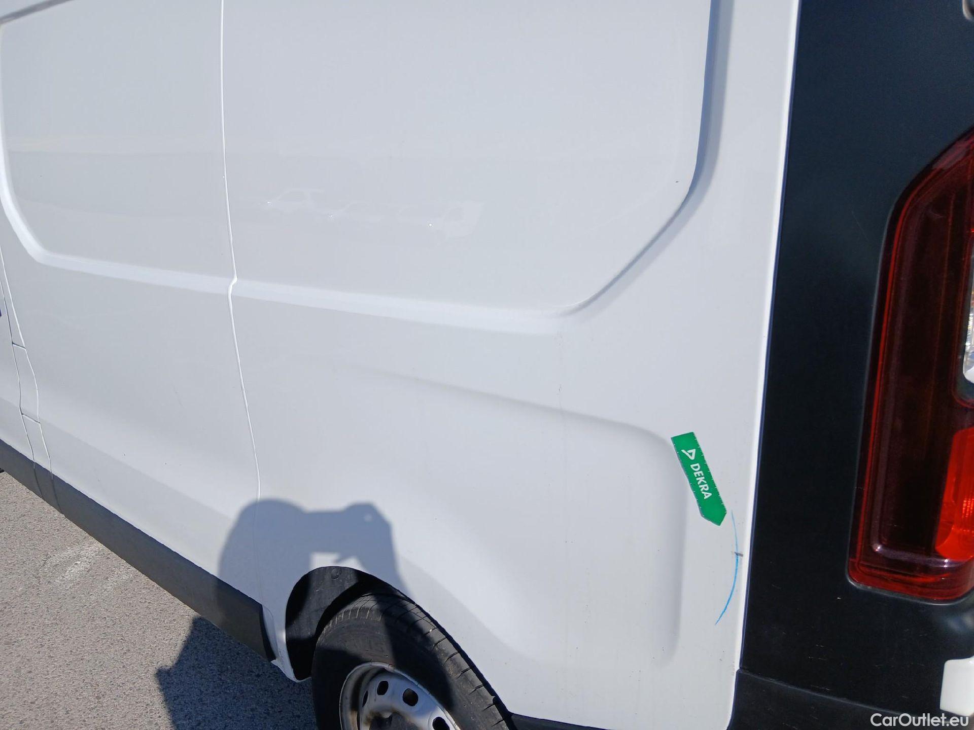  Renault  Trafic RENAULT  / 2021 / 4P / furgón Furgón L1H1 Blue dCi 81 Kw (110 CV) #8