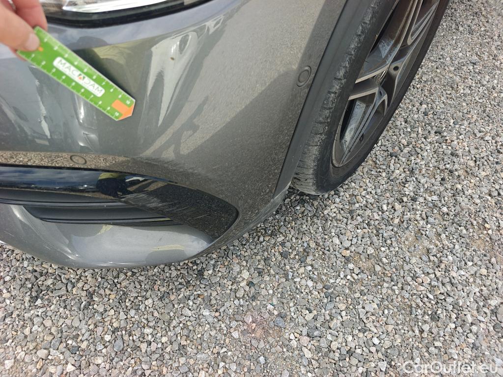  Mercedes  GLA MERCEDES-BENZ  / 2020 / 5P / todoterreno  200 D #12