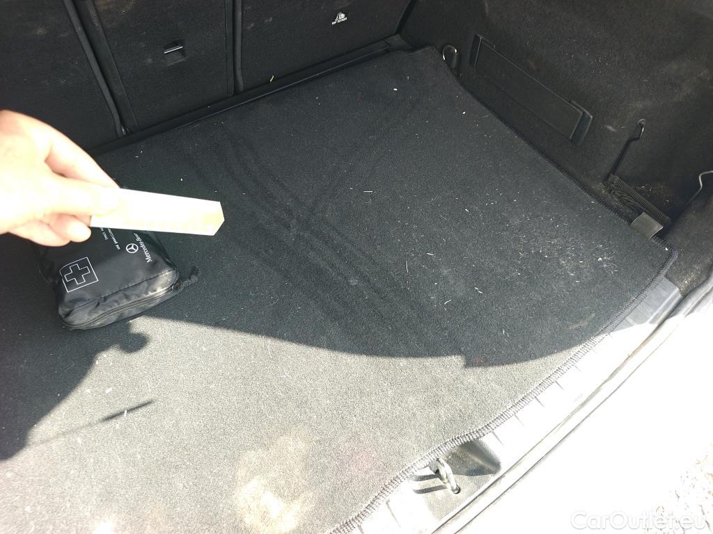  Mercedes  GLA MERCEDES-BENZ  / 2020 / 5P / todoterreno  200 D #7