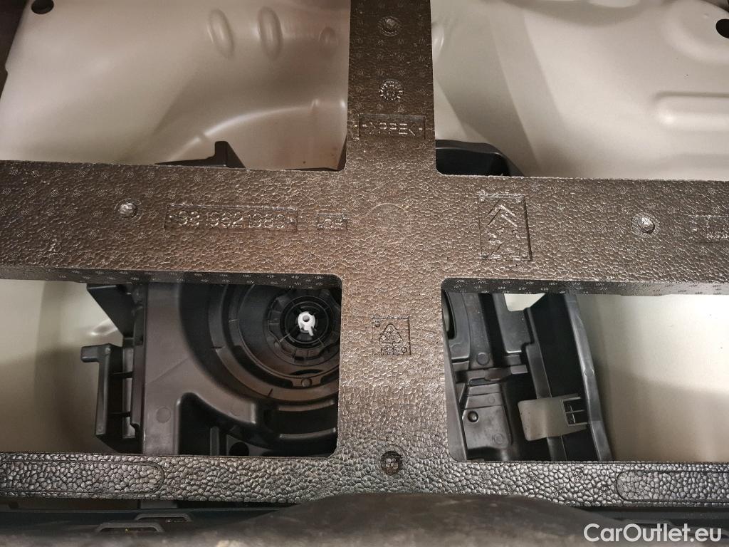  Citroen  C3 CITROEN  Société / 2020 / 5P / Berline PureTech 83 S&S BVM Feel #3
