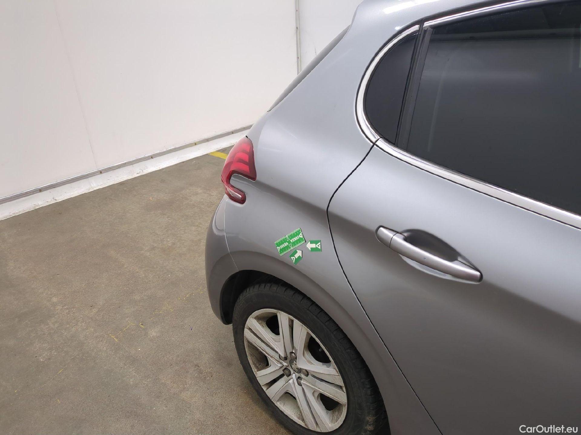  Peugeot  208  Allure Business 1.2 PureTech 110CV BVM6 E6dT #17