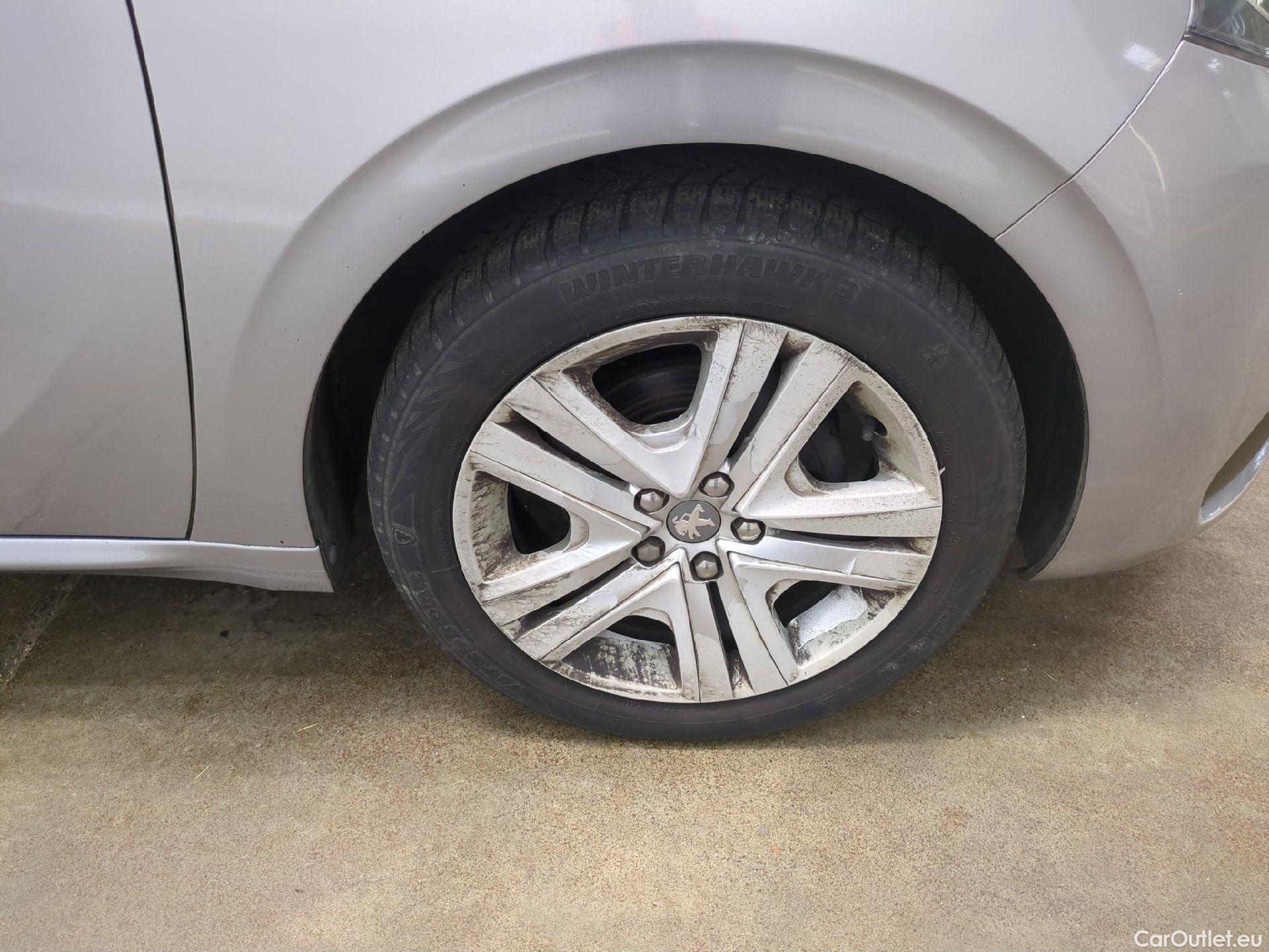  Peugeot  208  Allure Business 1.2 PureTech 110CV BVM6 E6dT #10