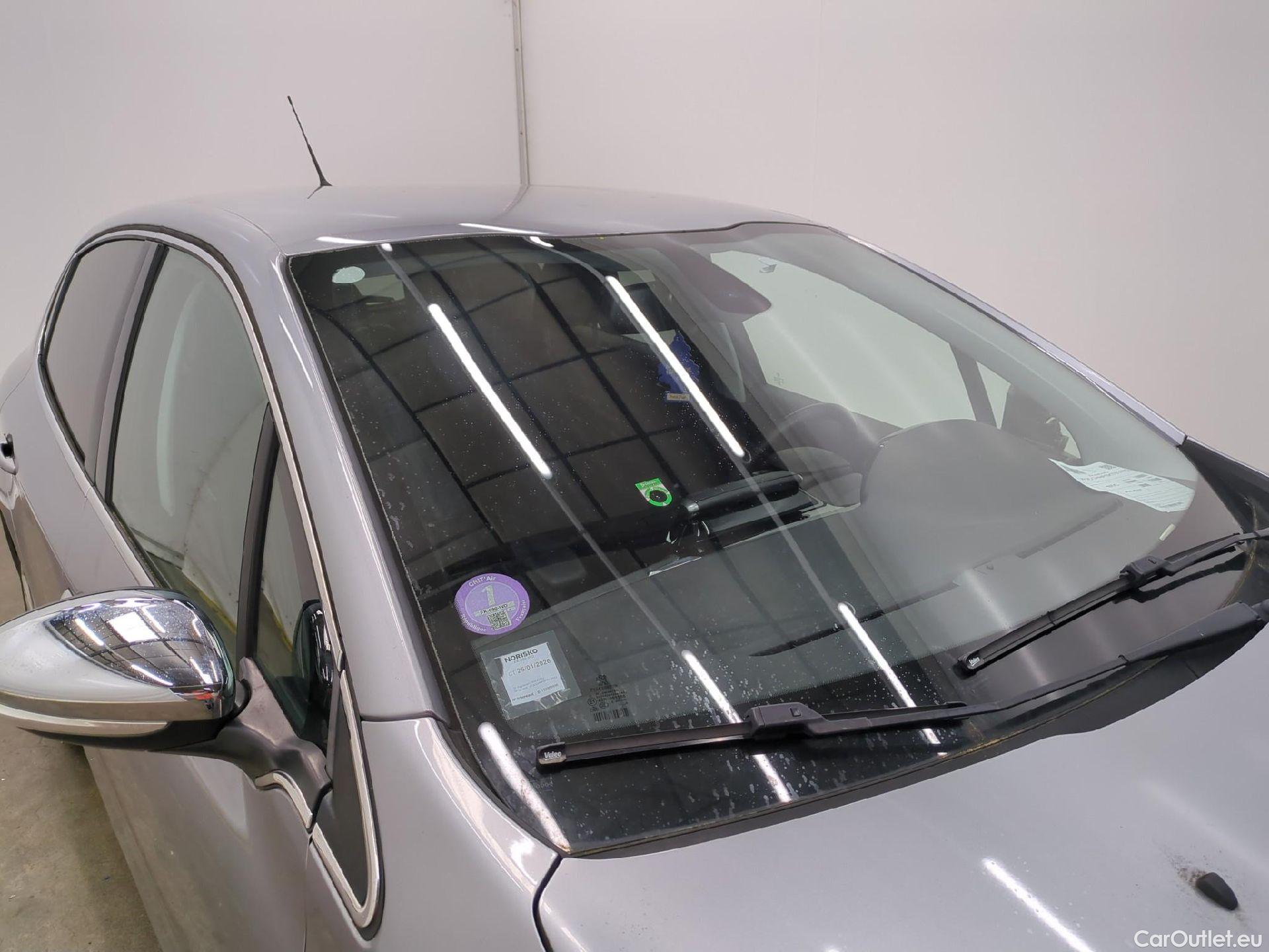  Peugeot  208  Allure Business 1.2 PureTech 110CV BVM6 E6dT #25