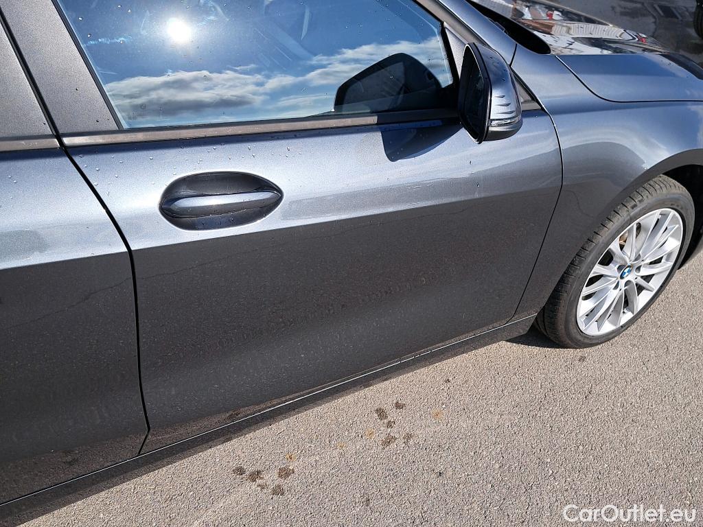  Bmw  Serie 1 BMW  / 2019 / 5P / berlina con portón 118i #19