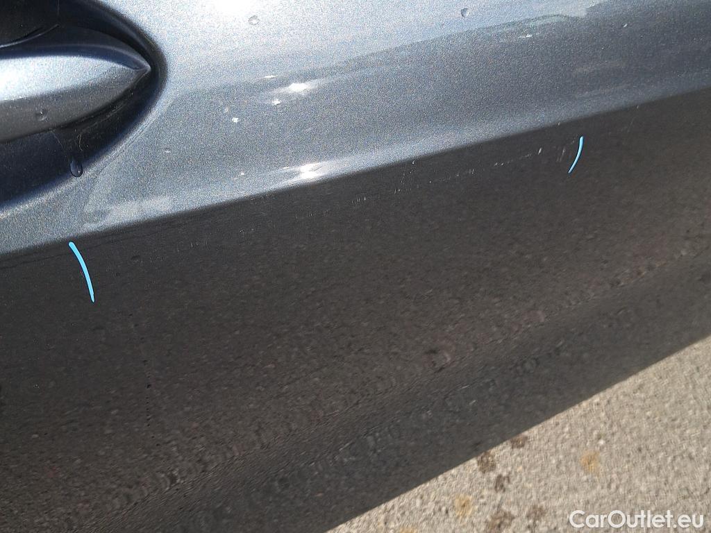  Bmw  Serie 1 BMW  / 2019 / 5P / berlina con portón 118i #20