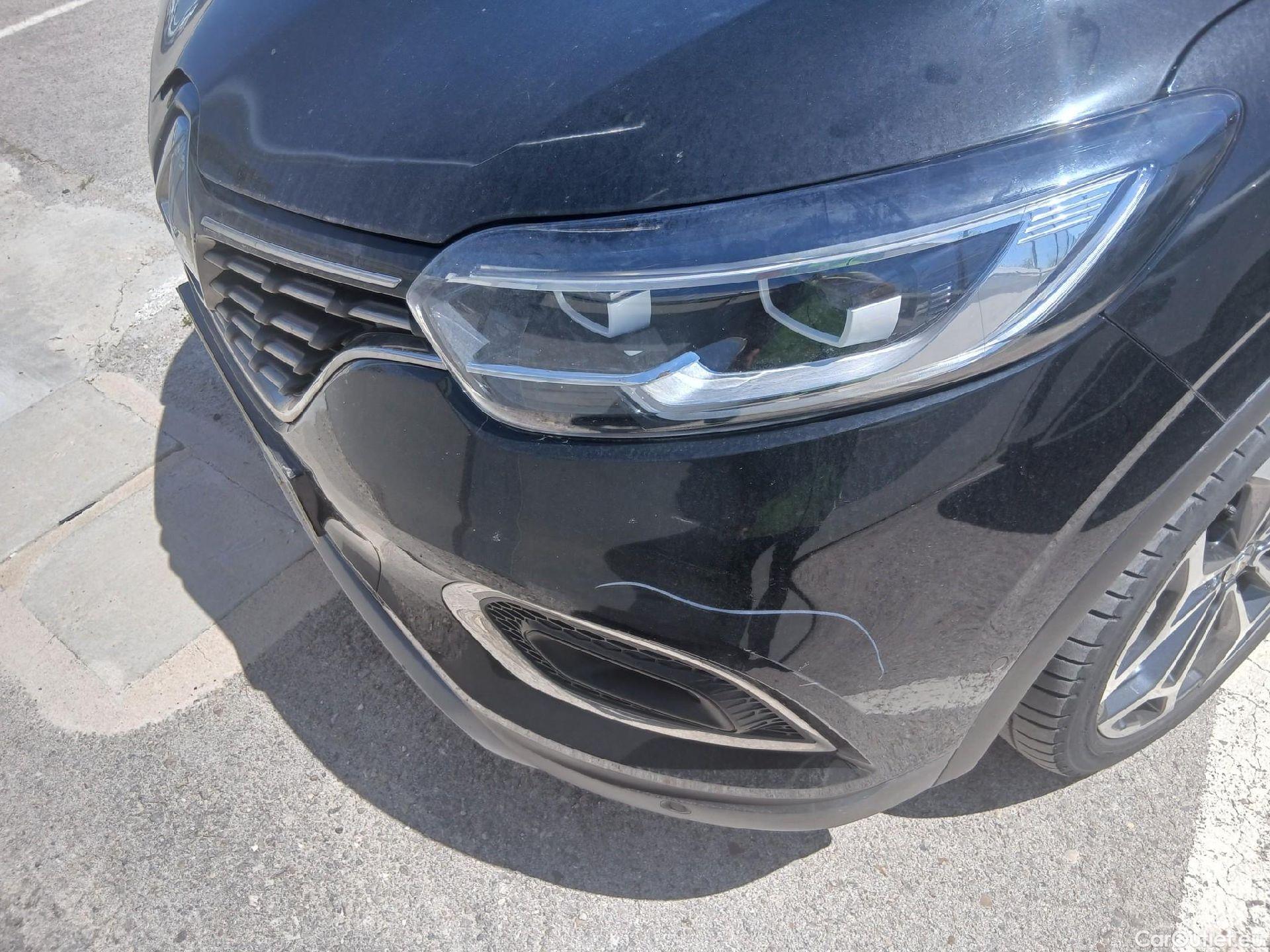  Renault  Kadjar RENAULT  / 2019 / 5P / crossover Zen GPF TCe 103kW (140CV) EDC (AC) #3