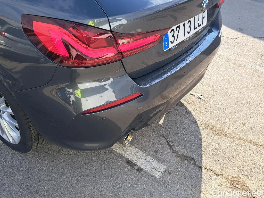  Bmw  Serie 1 BMW  / 2019 / 5P / berlina con portón 118i #15