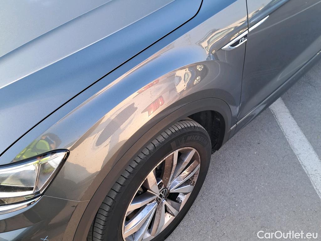  Volkswagen  T-ROC VOLKSWAGEN  / 2017 / 5P / todoterreno Advance R-Line 1.5 TSI 110kW (150CV) DSG #10