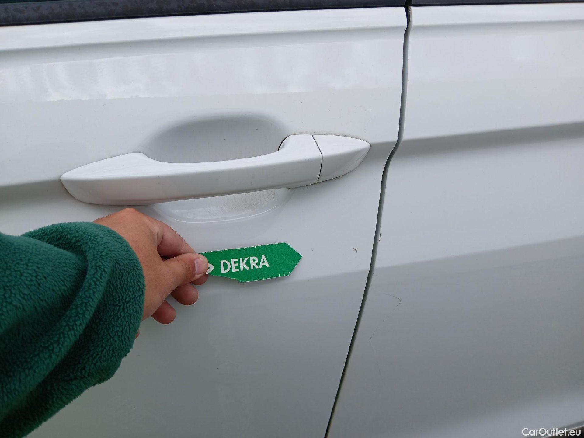  Volkswagen  Tiguan VOLKSWAGEN  / 2020 / 5P / todoterreno Life 2.0 TDI 110kW (150CV) DSG #15