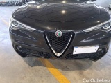  Alfa Romeo   STELVIO ALFA ROMEO / 2017 / 5P / SUV 2.2 TD 160 CV SUPER BUSINESS AT8 RWD #32