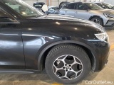  Alfa Romeo   STELVIO ALFA ROMEO / 2017 / 5P / SUV 2.2 TD 160 CV SUPER BUSINESS AT8 RWD #36