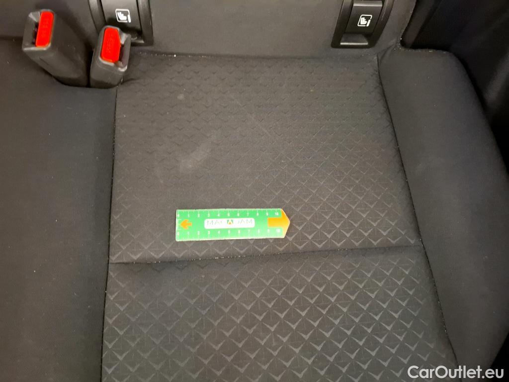  Nissan  Juke NISSAN  / 2019 / 5P / Crossover DIG-T 114 BVM6 Acenta #4