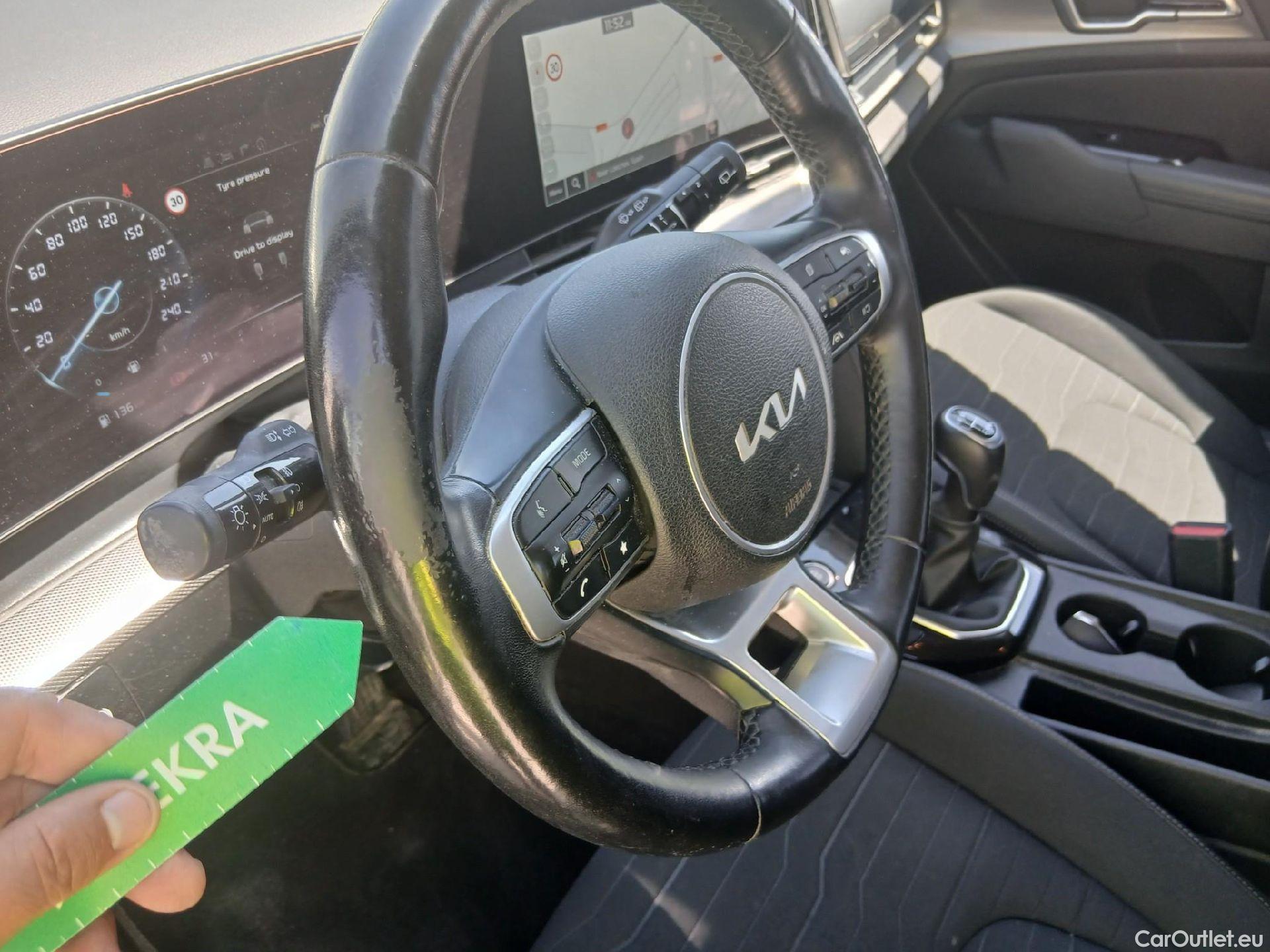  KIA  Sportage KIA  / 2022 / 5P / todoterreno 1.6 CRDi MHEV 100kW (136CV) Tech 4X2 #4