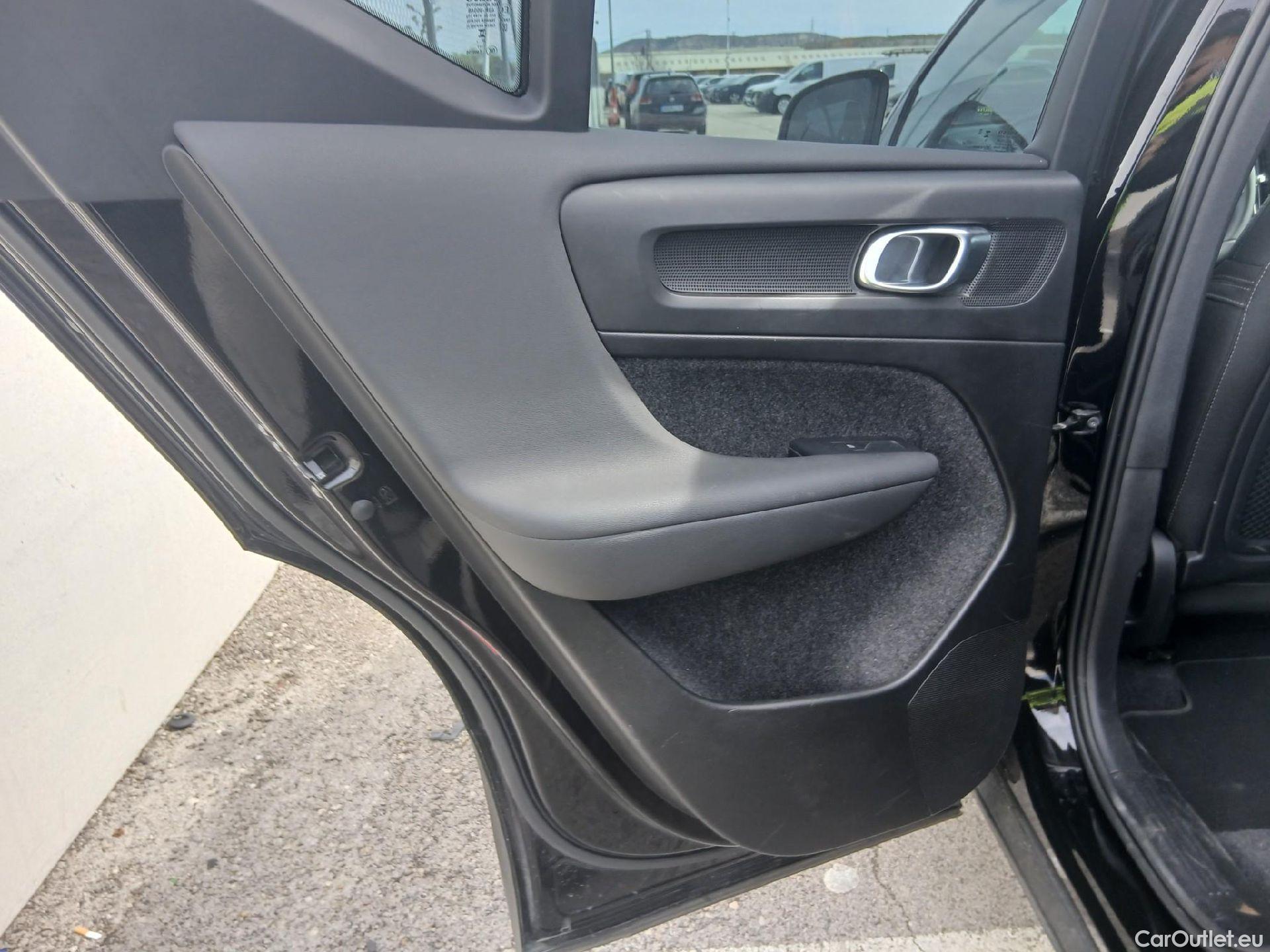  Volvo  XC 40 VOLVO XC40 todoterreno 1.5 T4 Recharge PHEV Core Auto 210 CV 10 kWh #33