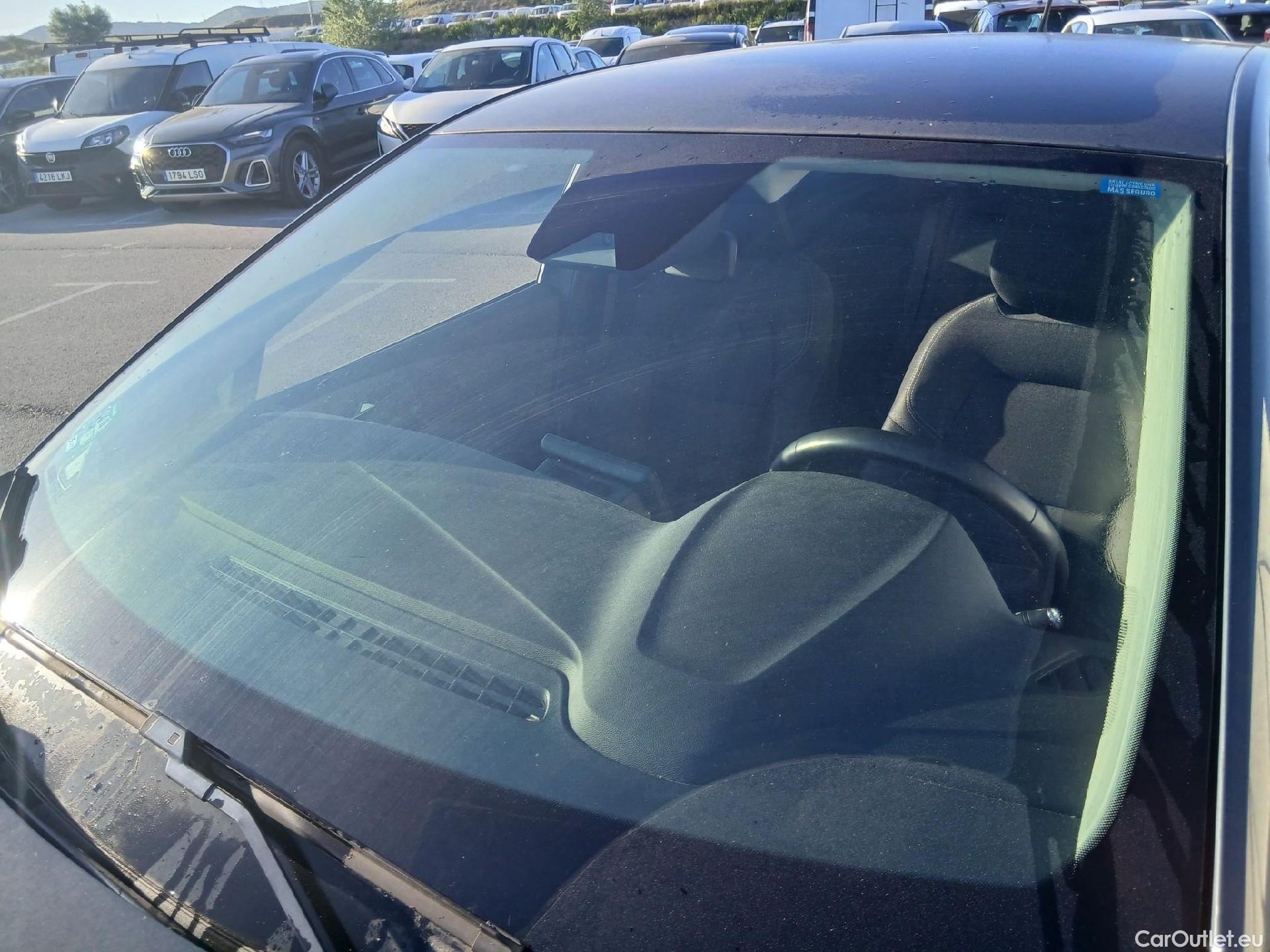  Renault  Captur RENAULT  / 5P / Intens Blue dCi 95 CV #2