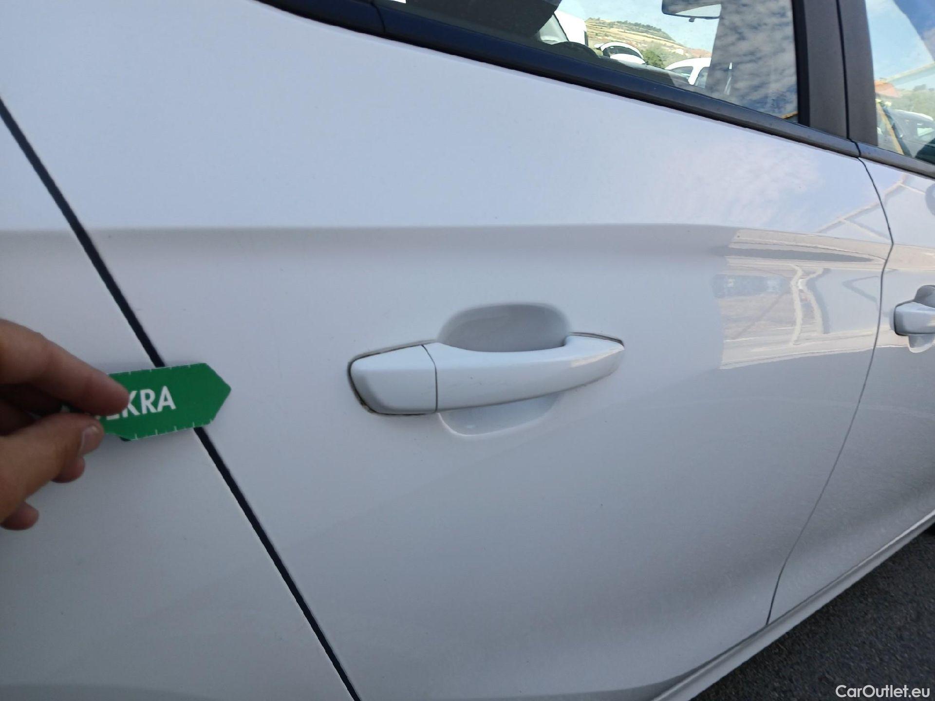  Opel  Corsa OPEL  / 2019 / 5P / berlina con portón 1.2T XHL 74kW (100CV) Edition #26