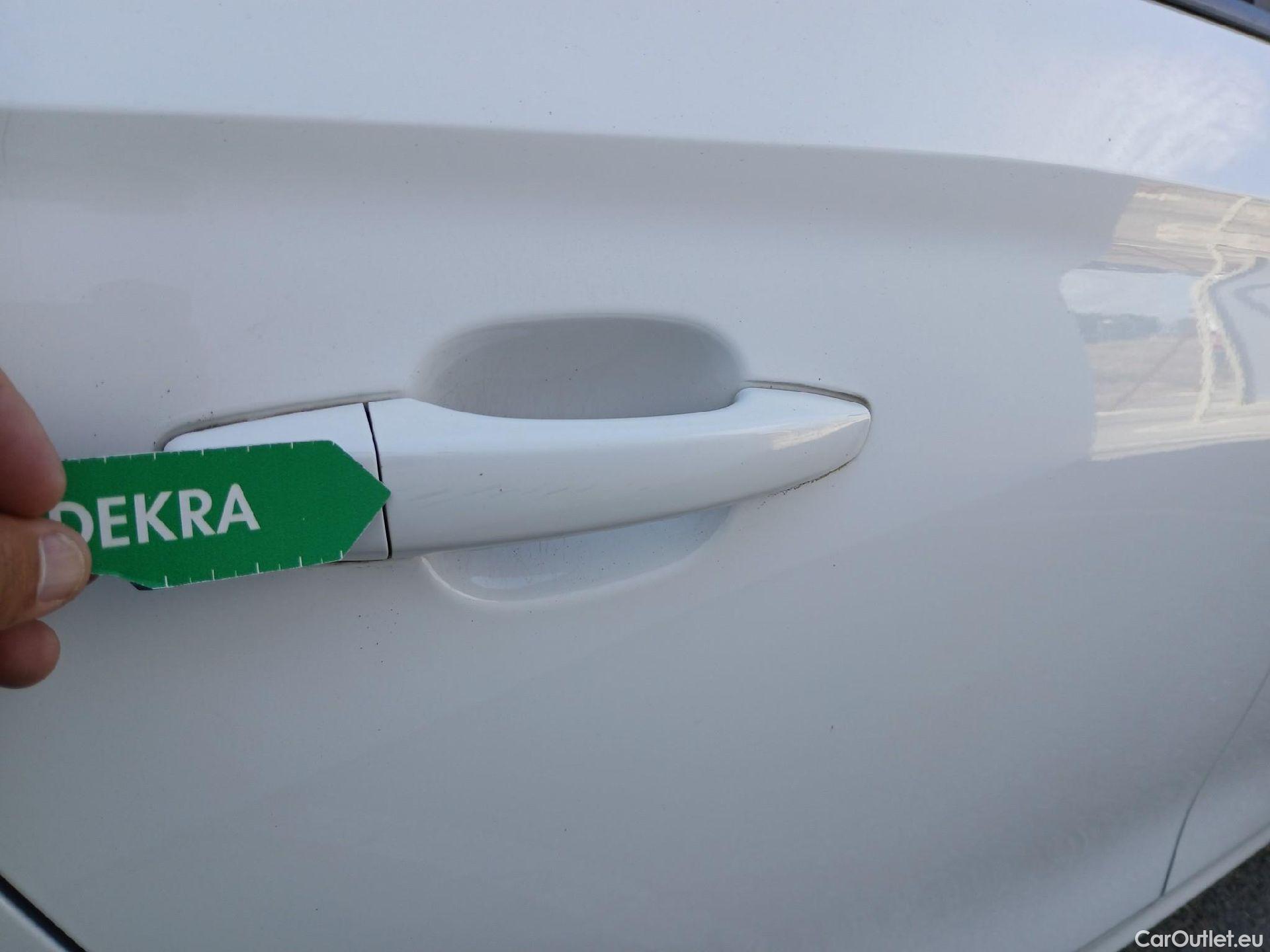  Opel  Corsa OPEL  / 2019 / 5P / berlina con portón 1.2T XHL 74kW (100CV) Edition #27