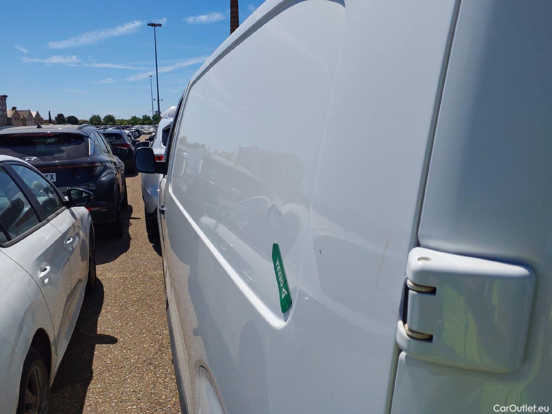  Citroen  Jumpy CITROEN  / 4P / Talla M BlueHDi 100 CV Control #8