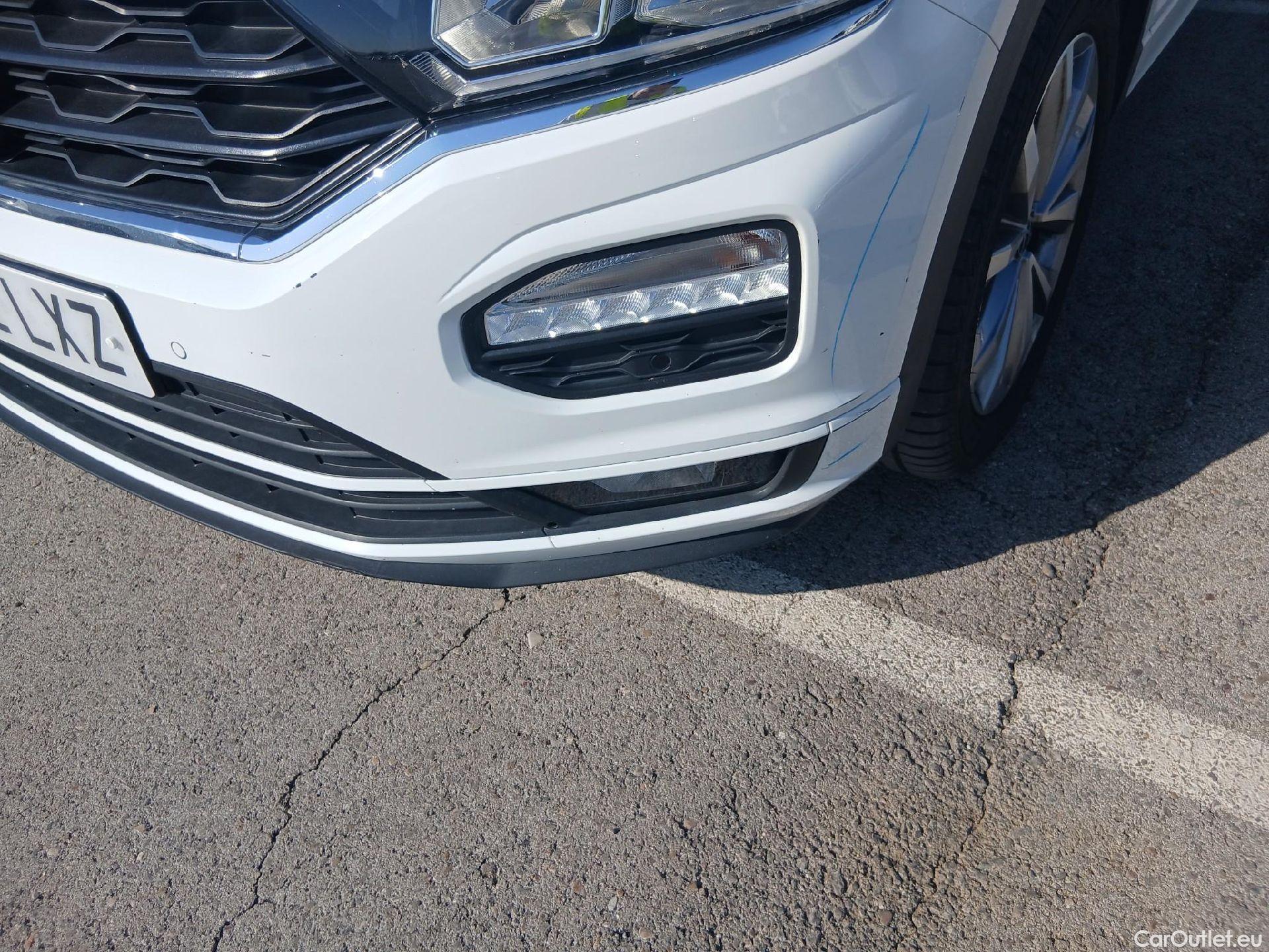  Volkswagen  T-ROC VOLKSWAGEN  / 2017 / 5P / todoterreno Advance R-Line 1.0 TSI 81kW (110CV) #5