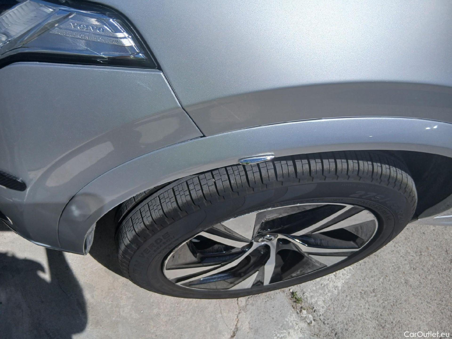  Volvo  XC90 VOLVO  / 2019 / 5P / todoterreno 2.0 B5 D AWD R-Design Auto (AC2) #8