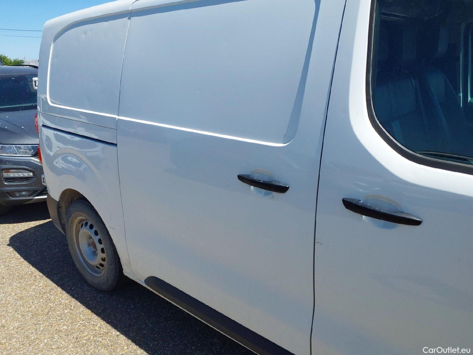  Citroen  Jumpy CITROEN  / 4P / Talla M BlueHDi 100 CV Control #24