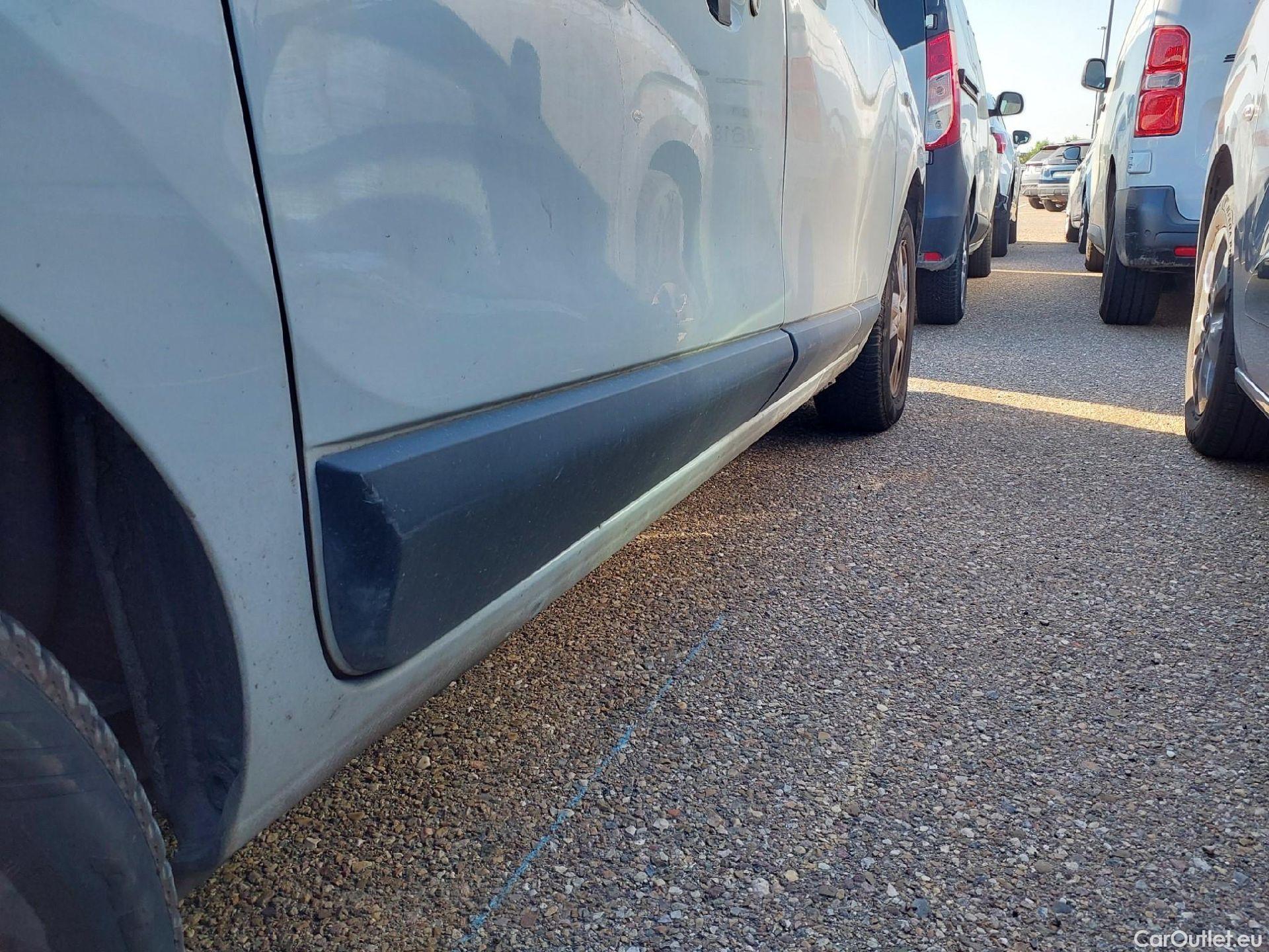  Dacia  Dokker DACIA  / 2013 / 4P / combi Essential Blue dCi 70kW (95CV) N1 #16