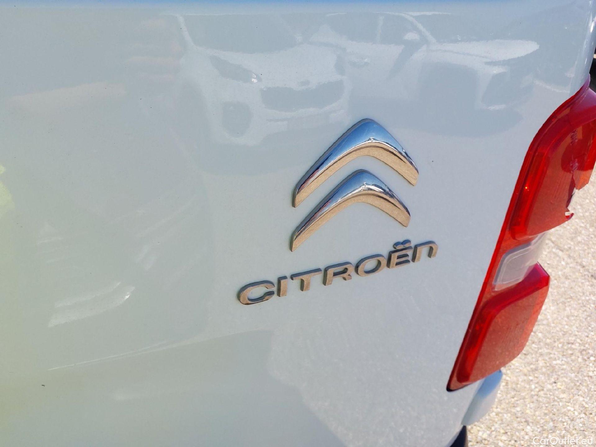  Citroen  Jumpy CITROEN  / 4P / Talla M BlueHDi 100 CV Control #15