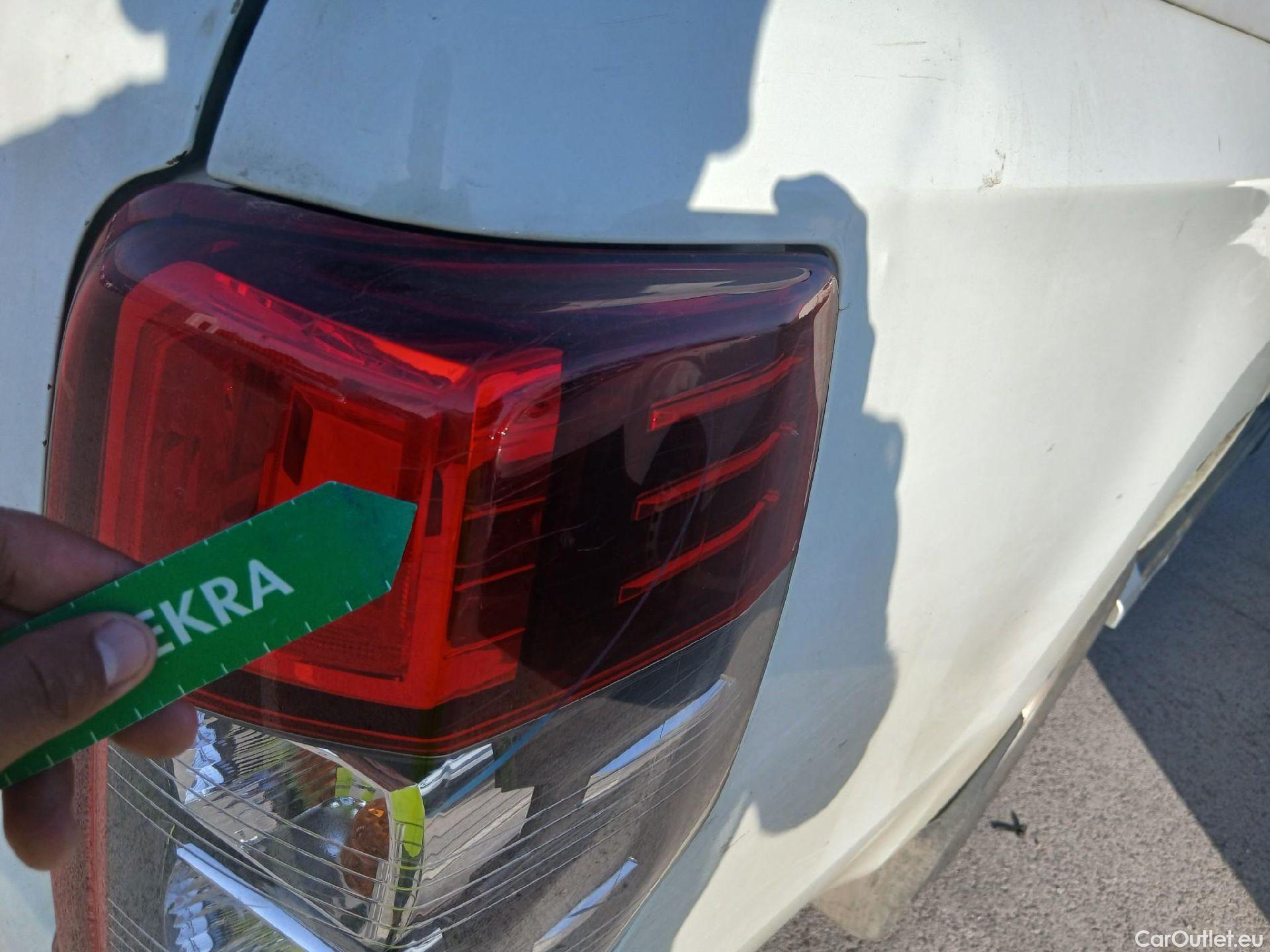  Mitsubishi  L200 MITSUBISHI  / 2019 / 4P / pickup doble cabina D/C 220 DI-D M-Pro #25