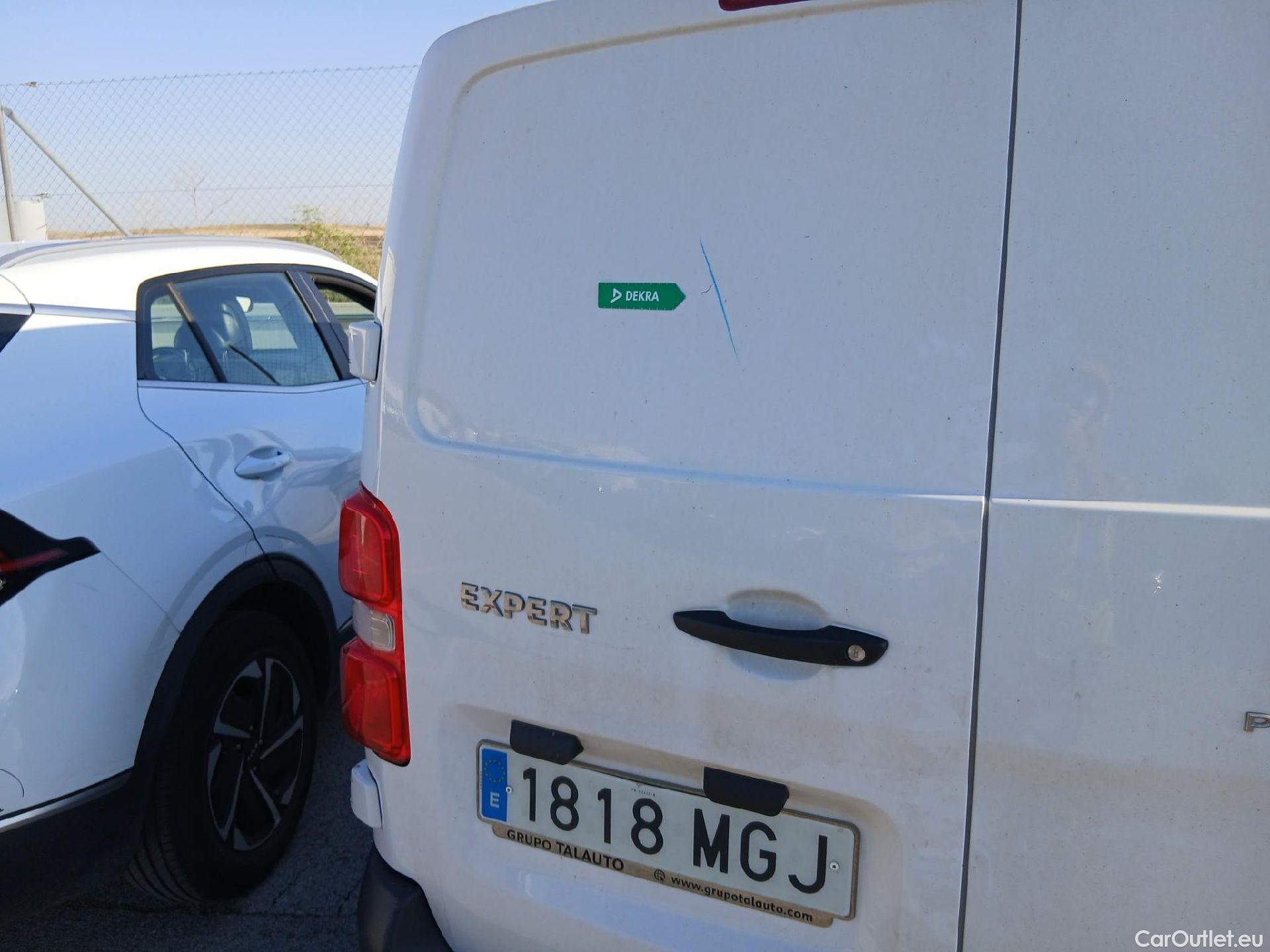  Peugeot  Expert PEUGEOT  / 4P / BlueHDi 100 CV Standard #16