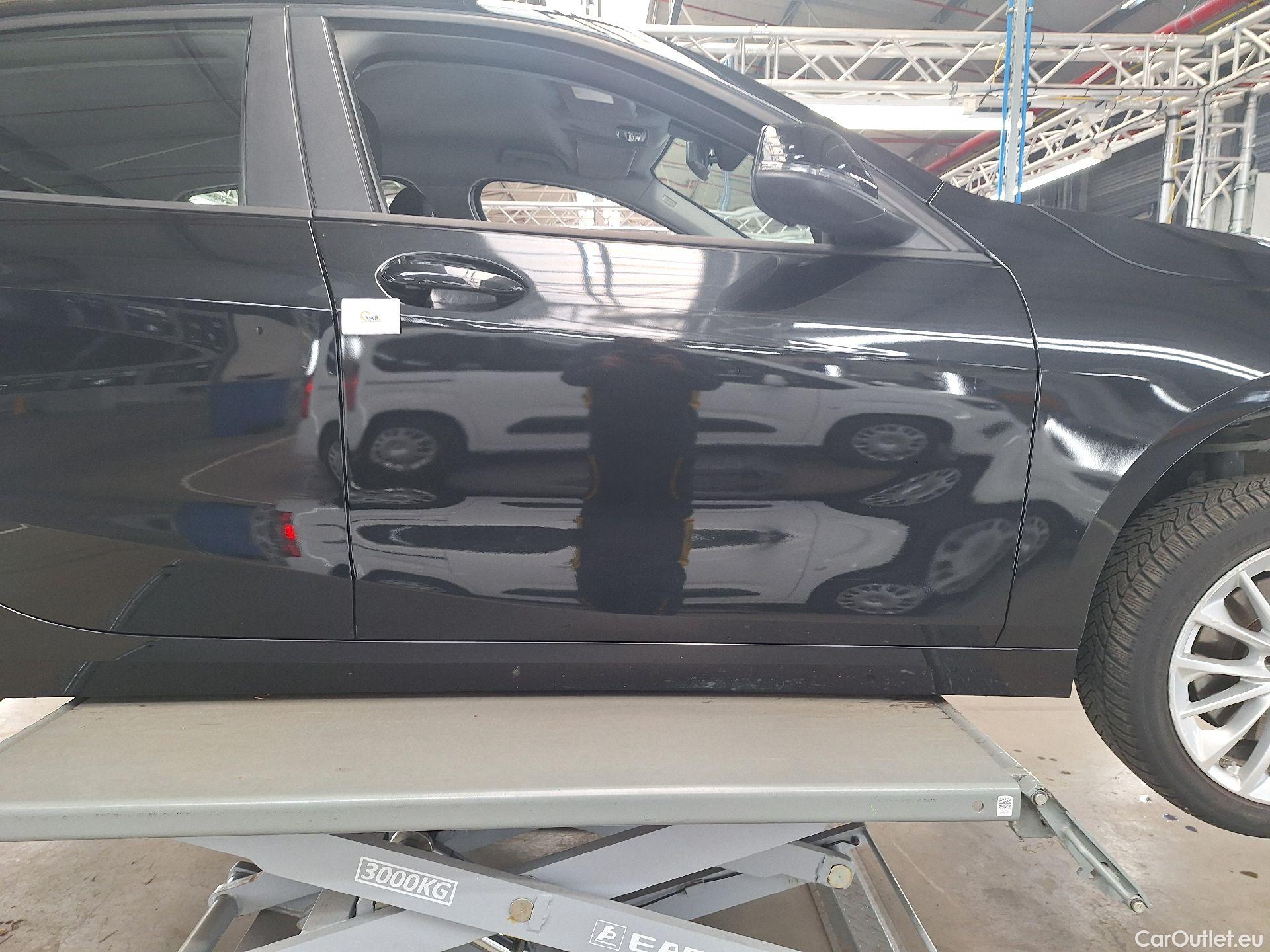  Bmw  Serie 1 BMW, 1-serie '19, BMW 1 Reeks Hatch 116dA (85 kW) 5d #25