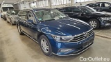  Volkswagen  Passat 2.0 TDI SCR DSG Elegance Variant #2