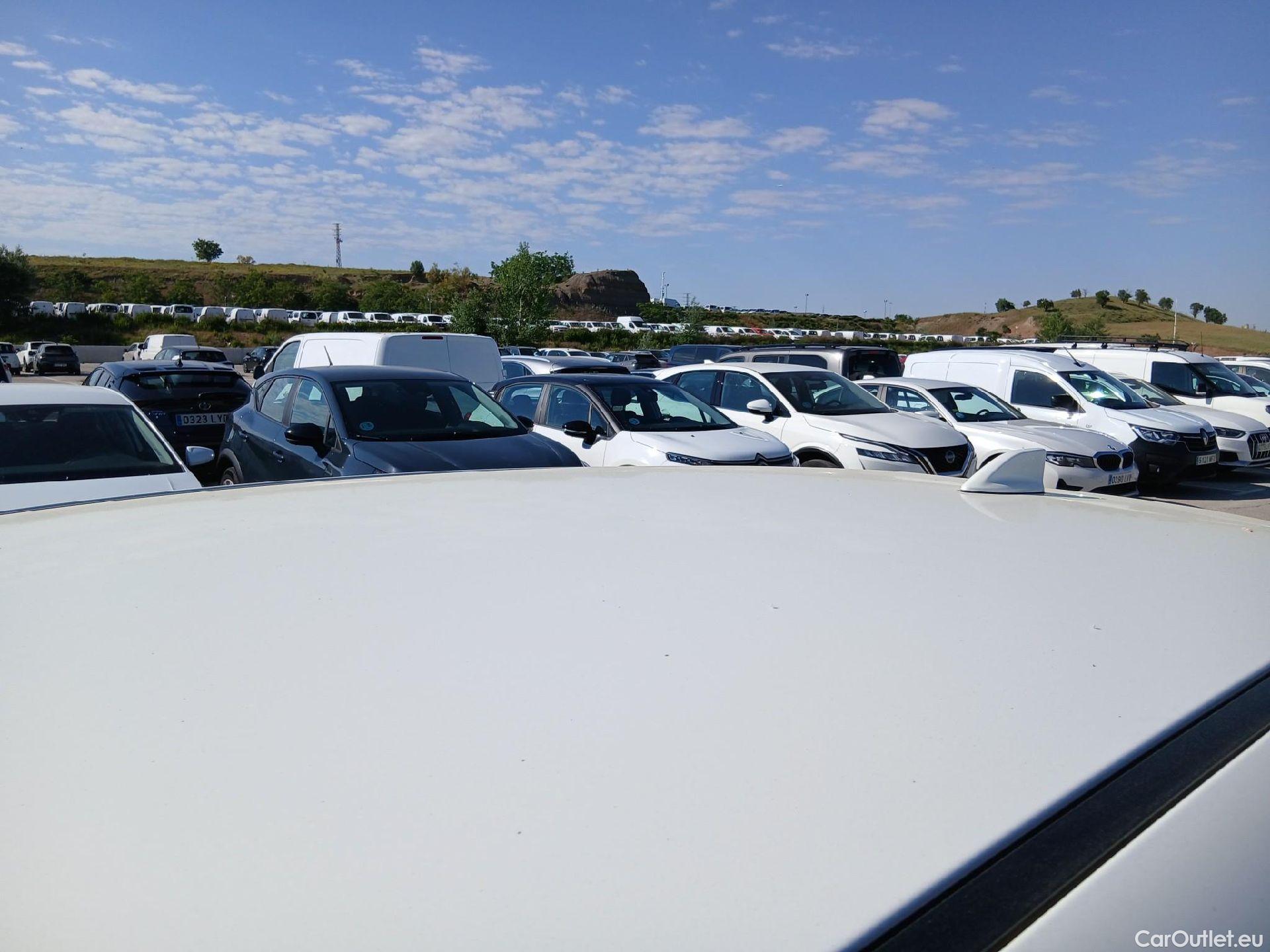  Nissan  Qashqai NISSAN  / 5P / DIG-T 140 CV mHEV 4x2 Acenta #15