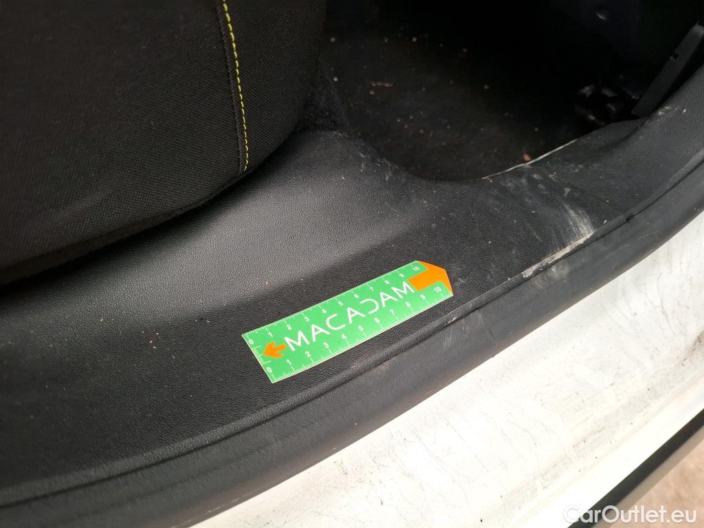  Citroen  C3  Feel 1.2 PureTech 80CV BVM5 E6 #28