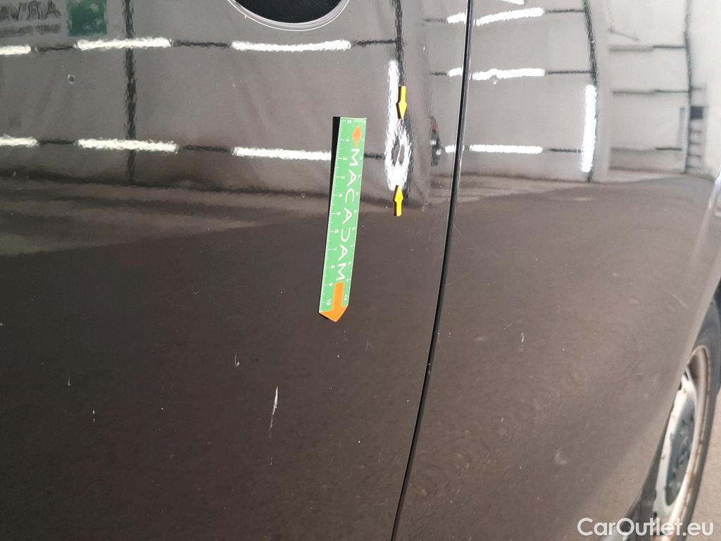  Toyota  Proace TOYOTA  4p Combi COMPACT 95 D-4D DYNAMIC #33