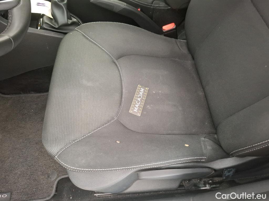  Renault  Clio RENAULT  / 2016 / 5P / Berline &Business TCe 90 #1