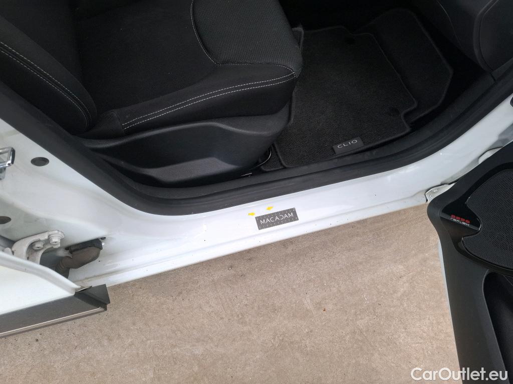  Renault  Clio RENAULT  / 2016 / 5P / Berline &Business TCe 90 #33
