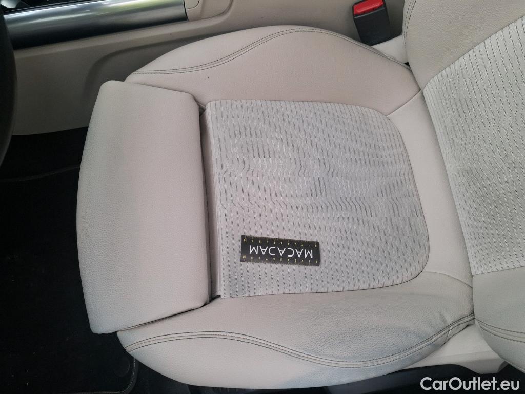  Mercedes  GLA MERCEDES-BENZ  / 2020 / 5P / SUV 1.3  250 e BUSINESS LINE DCT #33