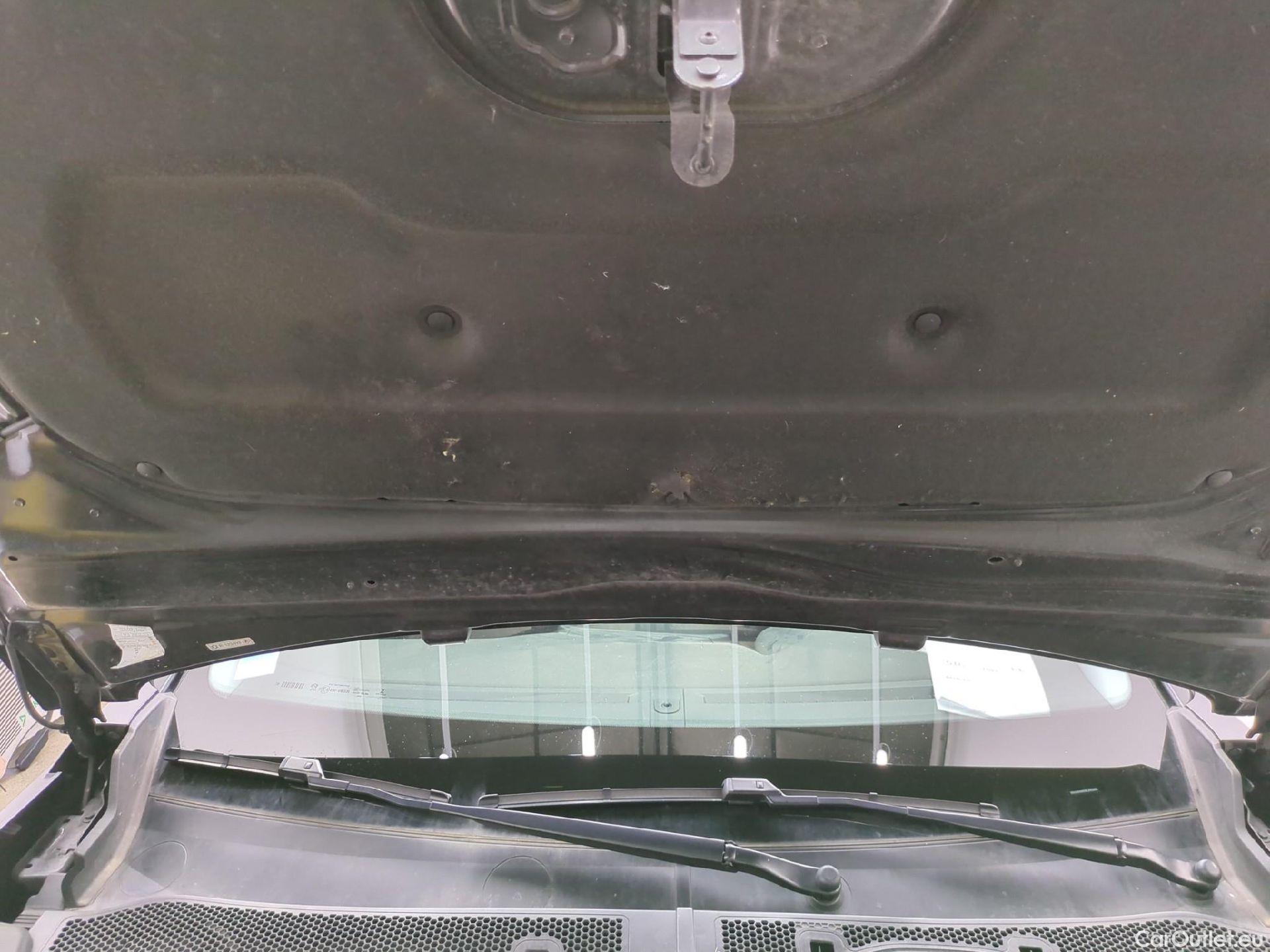  Peugeot  2008  Active Business 1.2 PureTech 100CV BVM6 E6d #1