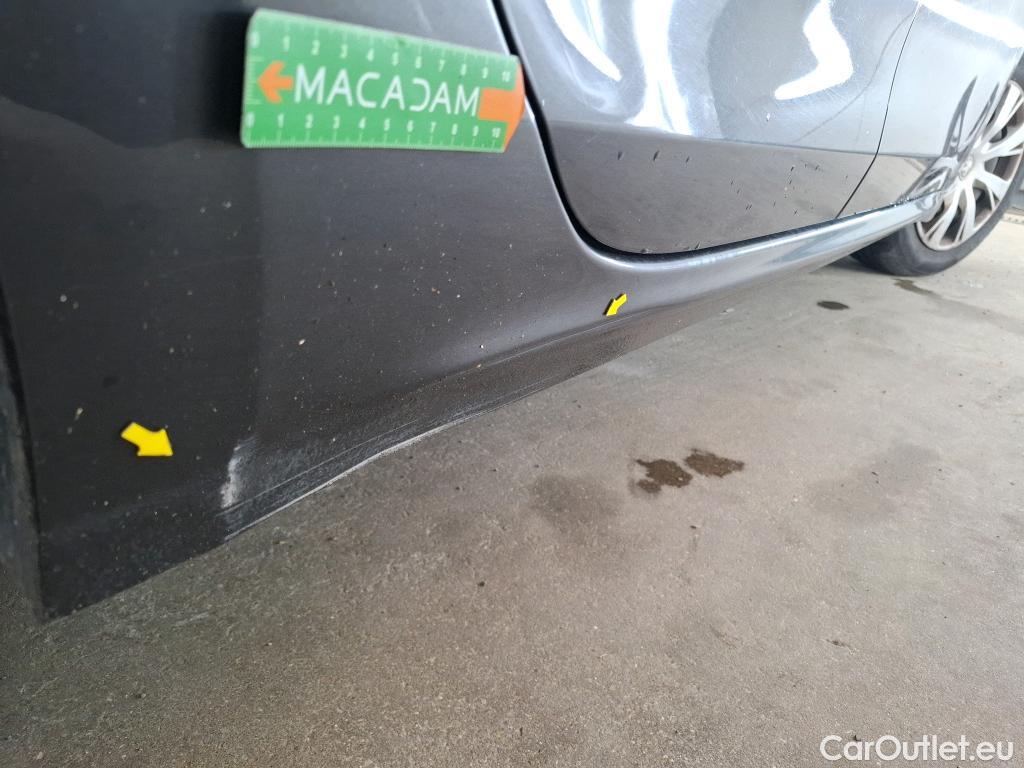  Peugeot  208  Active Business 1.2 80CV BVM5 E6dT #1