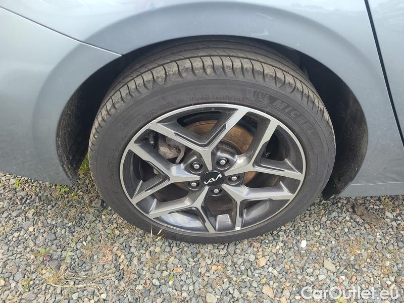  KIA  Cee'd Ceed Sportswagon (2018->) Ceed SW 1.5 T-GDI 118 Top #33