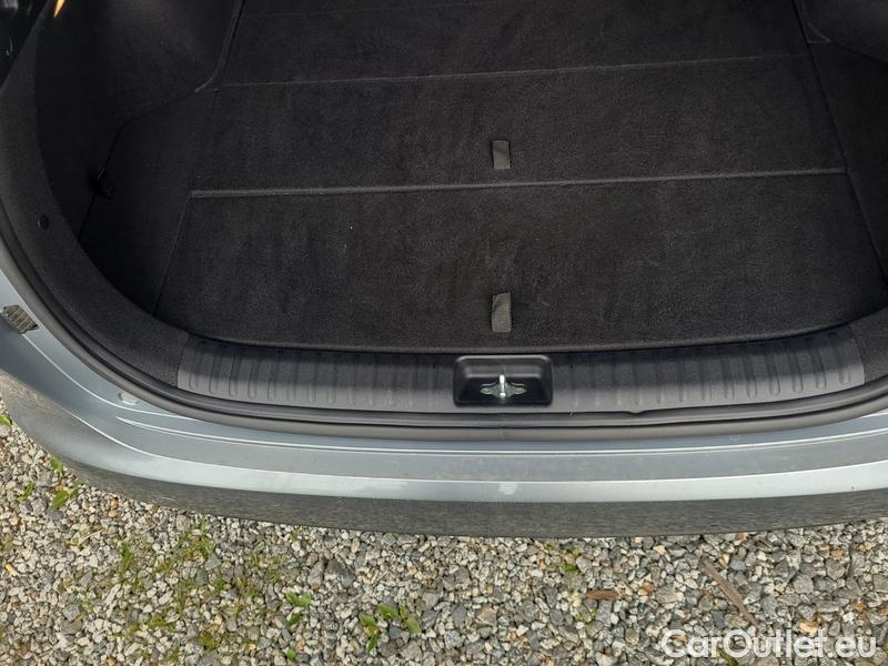  KIA  Cee'd Ceed Sportswagon (2018->) Ceed SW 1.5 T-GDI 118 Top #17