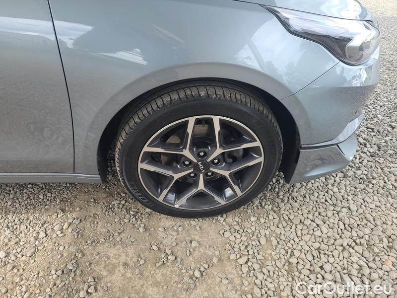  KIA  Cee'd Ceed Sportswagon (2018->) Ceed SW 1.5 T-GDI 118 Top #25