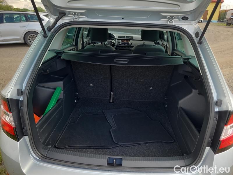 Skoda  Fabia  Combi (2015) Com.1.0TSI 70 Ambition 5d #12