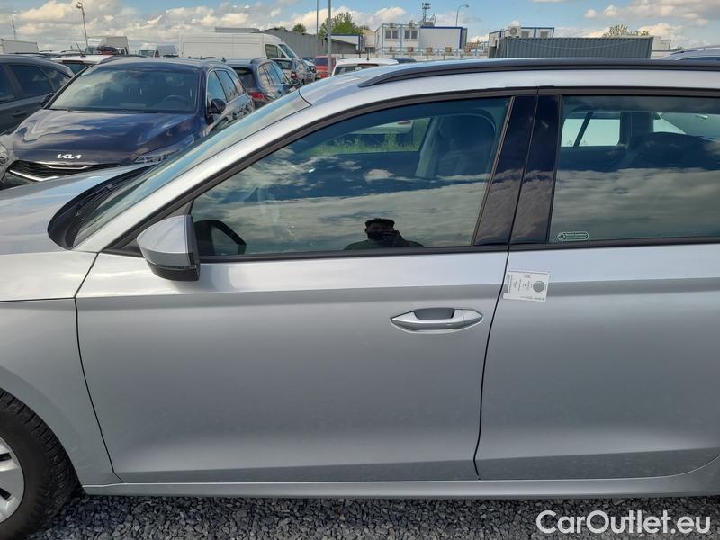  Skoda  Octavia  Combi (NX3)(2020) Oct.Combi 2.0TDI 85 Ambition #4